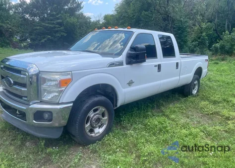 2014 Ford F350 Super Duty z USA, uszkodzony, nr VIN 1FT8W3BT3EEB40662